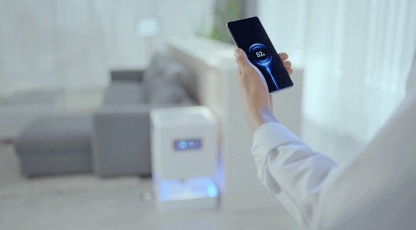 Xiaomi introduces Mi Air Charge, wireless charging from the entire room