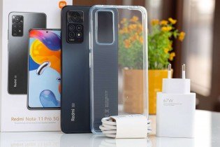 Unboxing the Redmi Note 11 Pro 5G