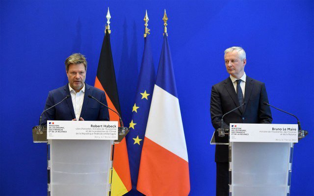 Robert Habeck (German Economy Minister) and Bruno Le Maire (French Finance Minister)