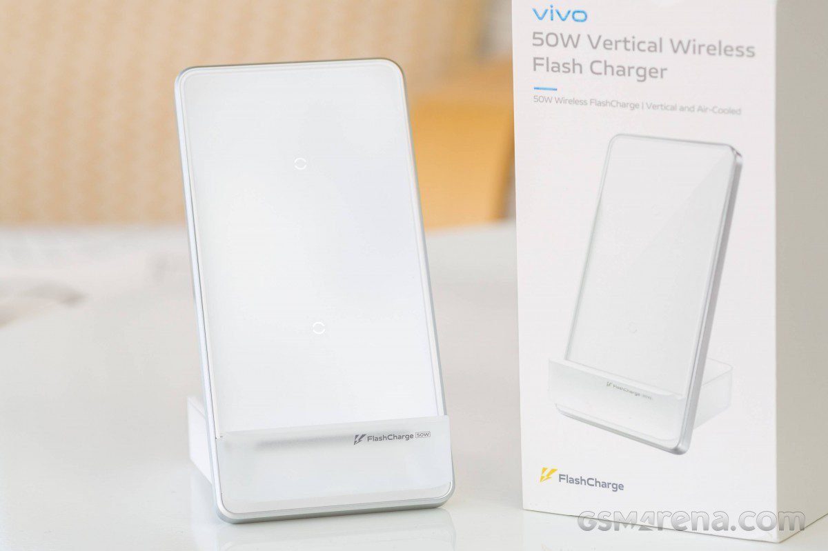Weekend filler: vivo 50W Wireless Flash Charger test
