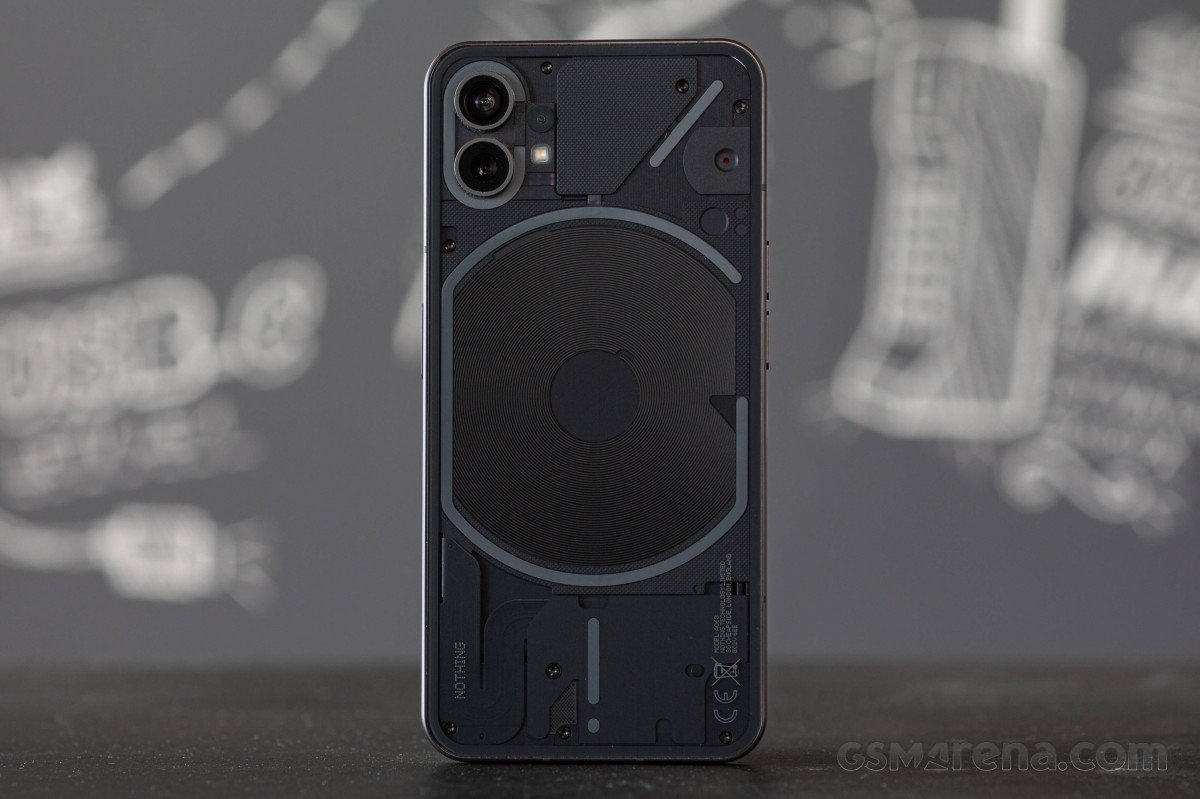 Nothing Phone (1) review