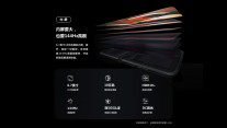 The Moto Razr 2022 boasts a foldable 6.7