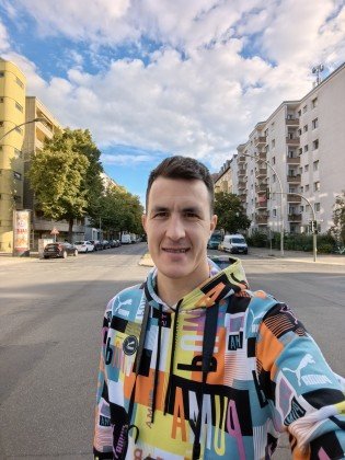 Ultrawide angle selfie camera - f/2.4, ISO 50, 1/188s - Huawei nova 10 Pro hands-on