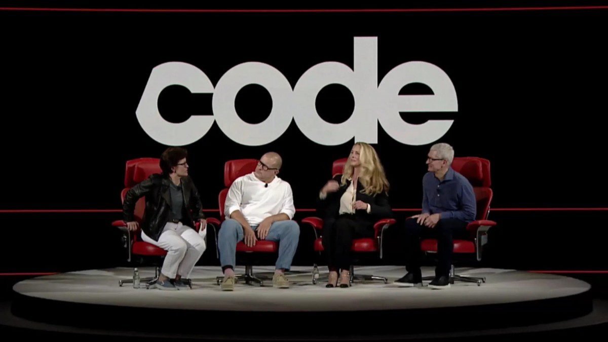 Tim Cook would rather convert Android users to iPhones instead of adopting RCS