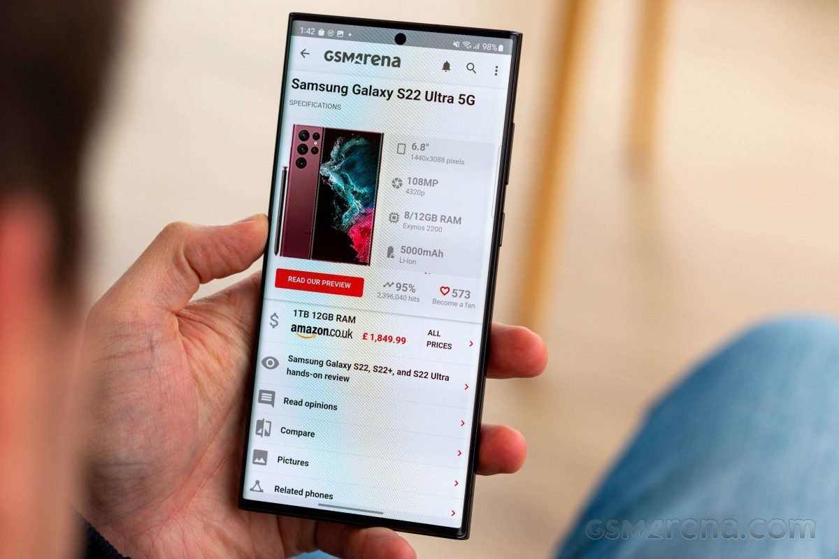 Samsung will roll out OneUI 5 and Android 13 to S22 family in October