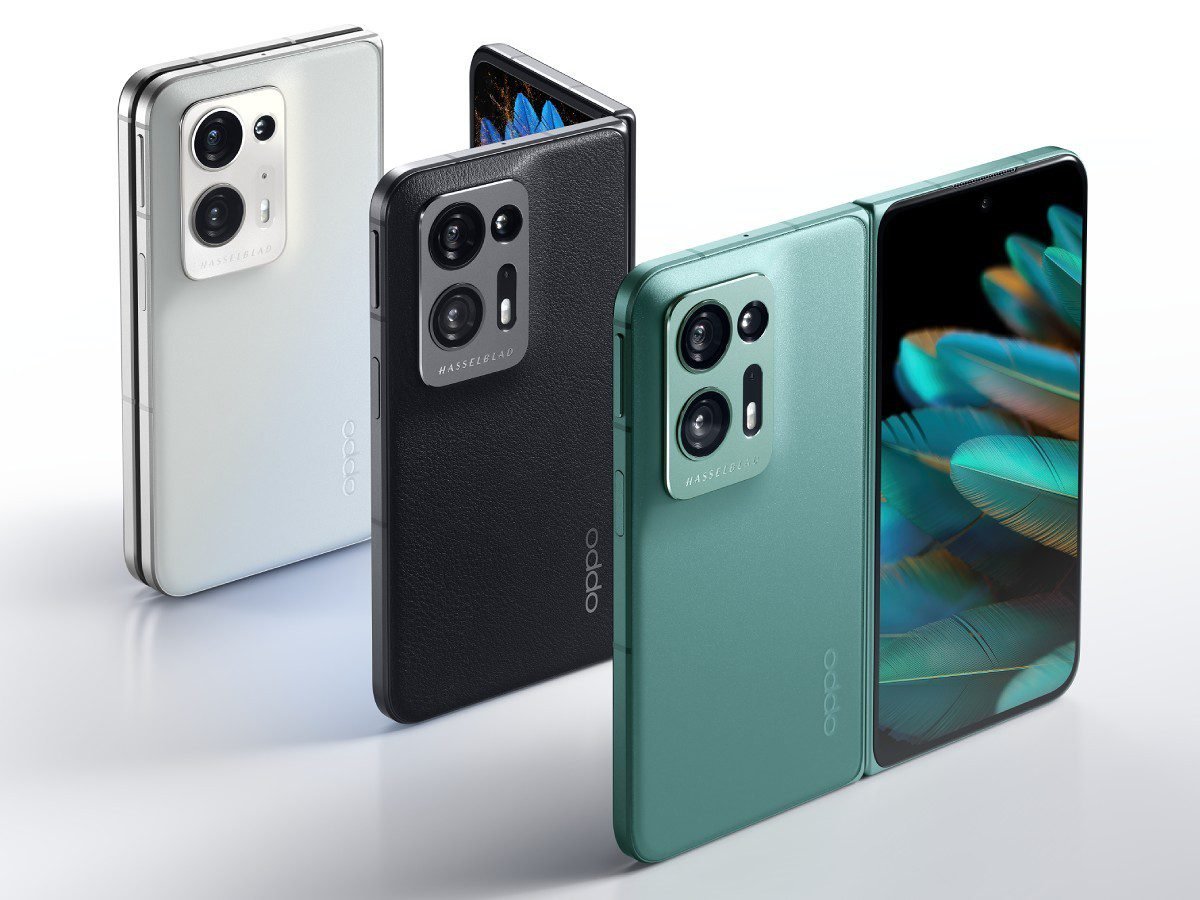 The Oppo Find N2 is thinner, lighter and has better screens, the Find N2 Flip